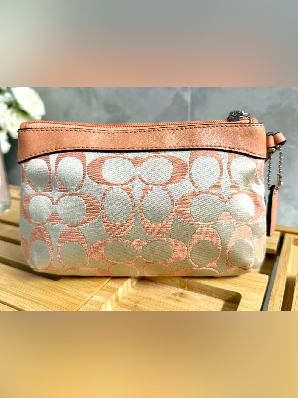 Vintage Y2K Coach Signature Jacquard Wristlet - Picture 2 of 13